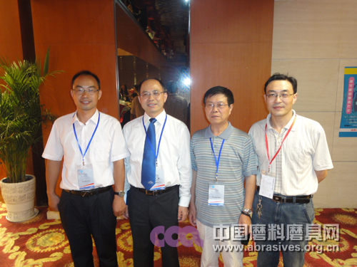 李斌總經理與中機六院代表合影