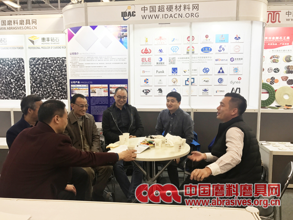 展位合副本2.jpg