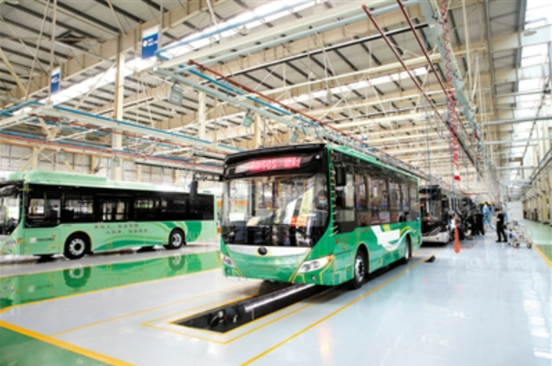 宇通整車出廠 楊光 圖